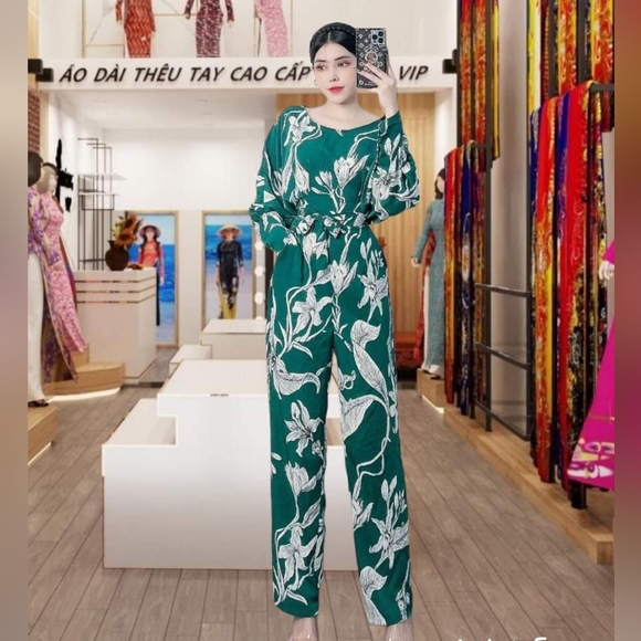 Jumpsuits - Picture 3 of 8